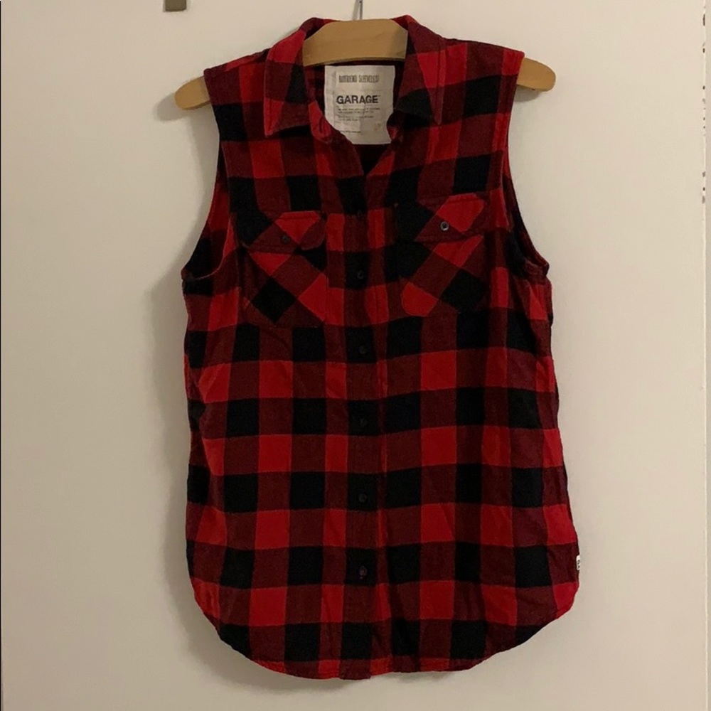 Garage sleeveless plaid ✨